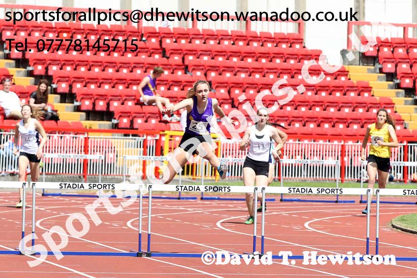 Girls hurdles, Northern Inter-County Schools, Gateshead International Stadum. Photo: David T. Hewitson/Sports for All Pics